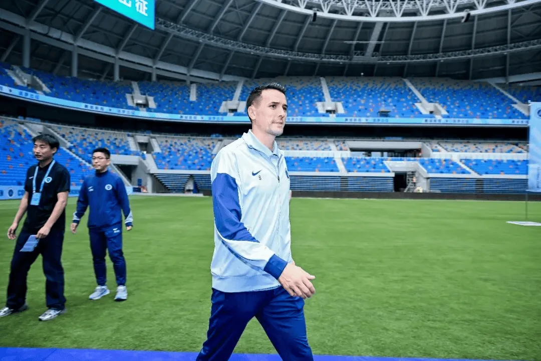 九游体育官网-新鹏城出征仪式昨日举行，陈涛：新赛季会争取排名往前