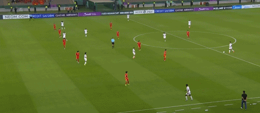 半场：U23越南1-1阿联酋U23，阮黎发、恩迪亚耶破门