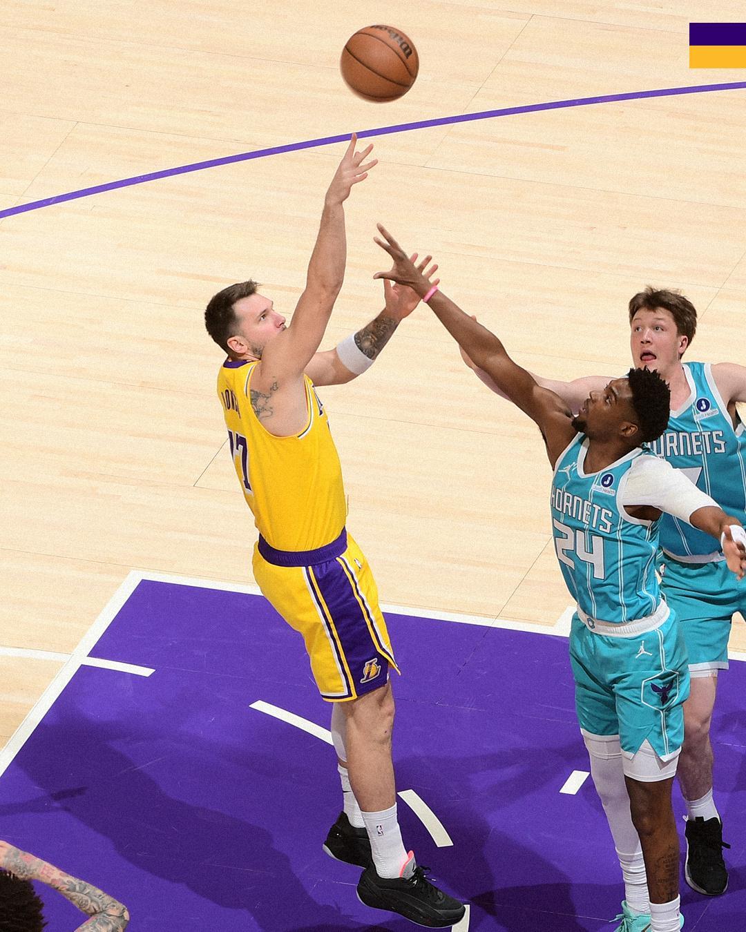 九游体育下载-大爆冷门！詹姆斯29+9，湖人完败黄蜂！东契奇39分创神迹