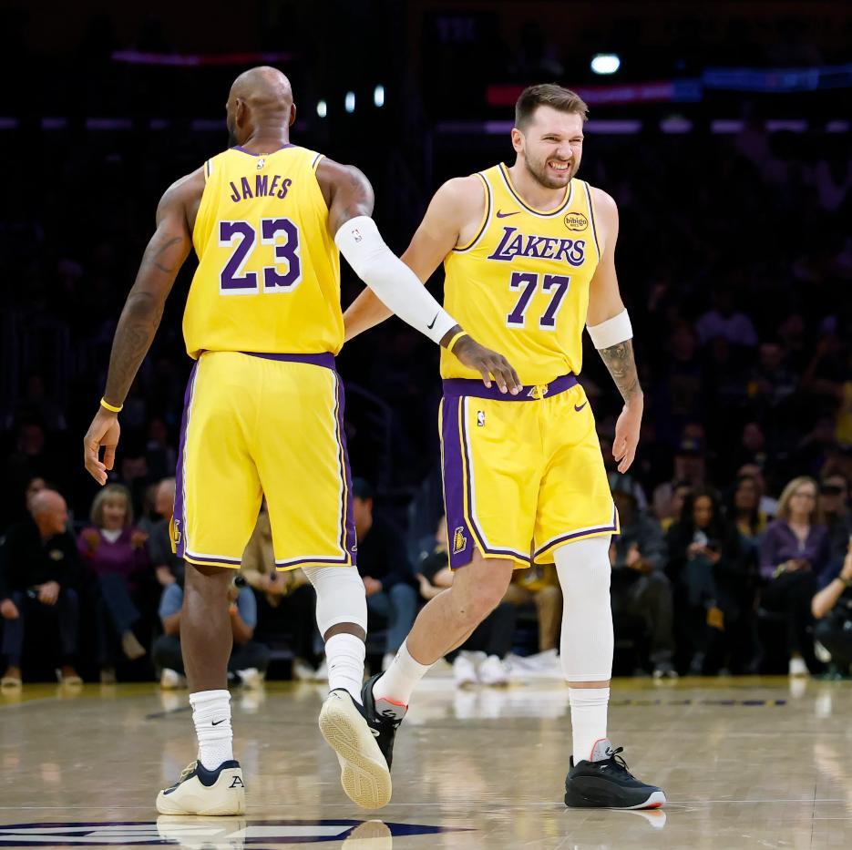 九游体育下载-大爆冷门！詹姆斯29+9，湖人完败黄蜂！东契奇39分创神迹