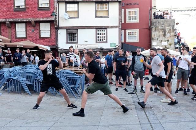 九游体育官网-【夜读】欧冠决战前的开胃菜，两队球迷先开打了