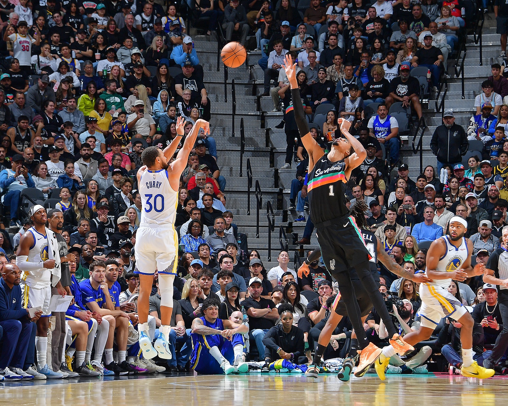 九游体育-雷吉·米勒：看文班打球是必须要有的体验 就和看乔丹&amp;库里一样